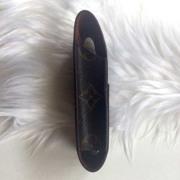 🎉HOST PICK🎉 Louis Vuitton Monogram Pouch/Cigarette Case - Picture 5 of 10